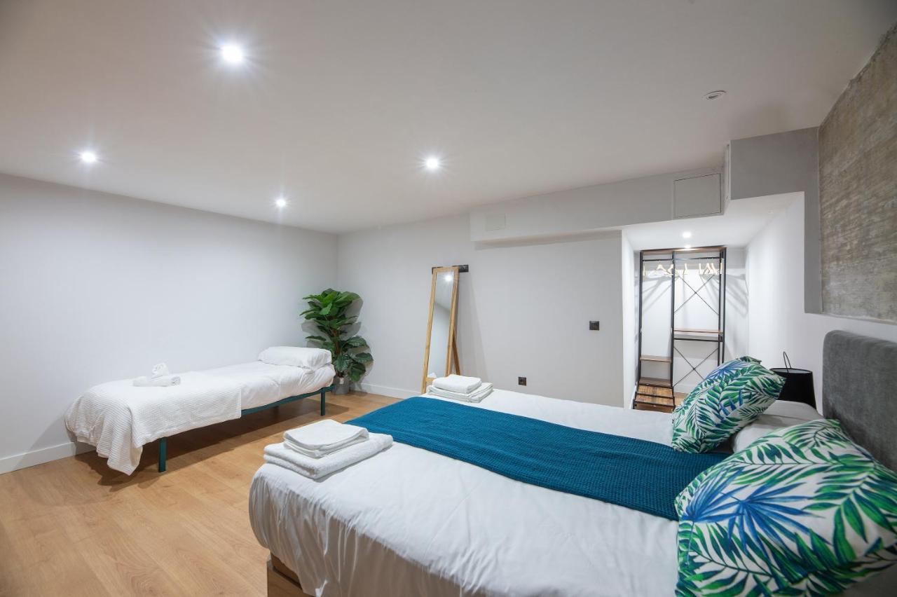 New Levante Pool & Museums Apartament Малага Экстерьер фото